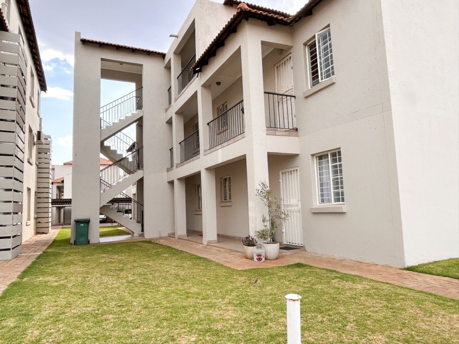 1 Bedroom Property for Sale in Van Der Hoff Park North West